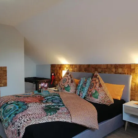 Premium-plus-ferienhaus Thiazi 別荘 ハッセルフェルデ